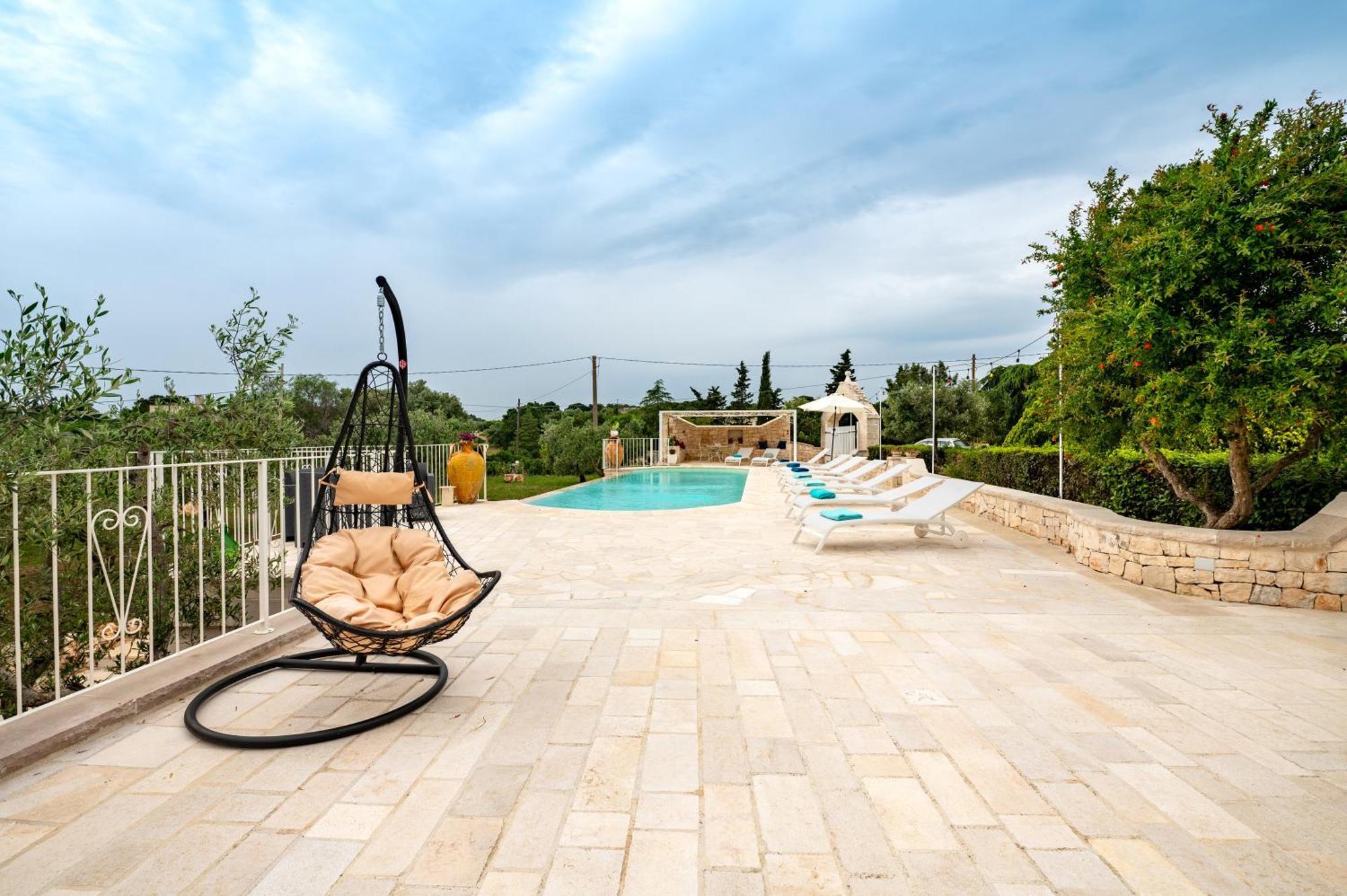 Trullo Degli Anelli In Masseria Cisternino Zewnętrze zdjęcie